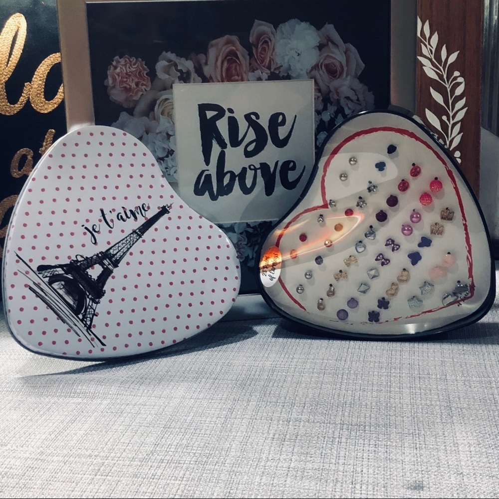 💜NEW💎25 Stud Earing gift set + Metal Heart tin - Picture 6 of 8